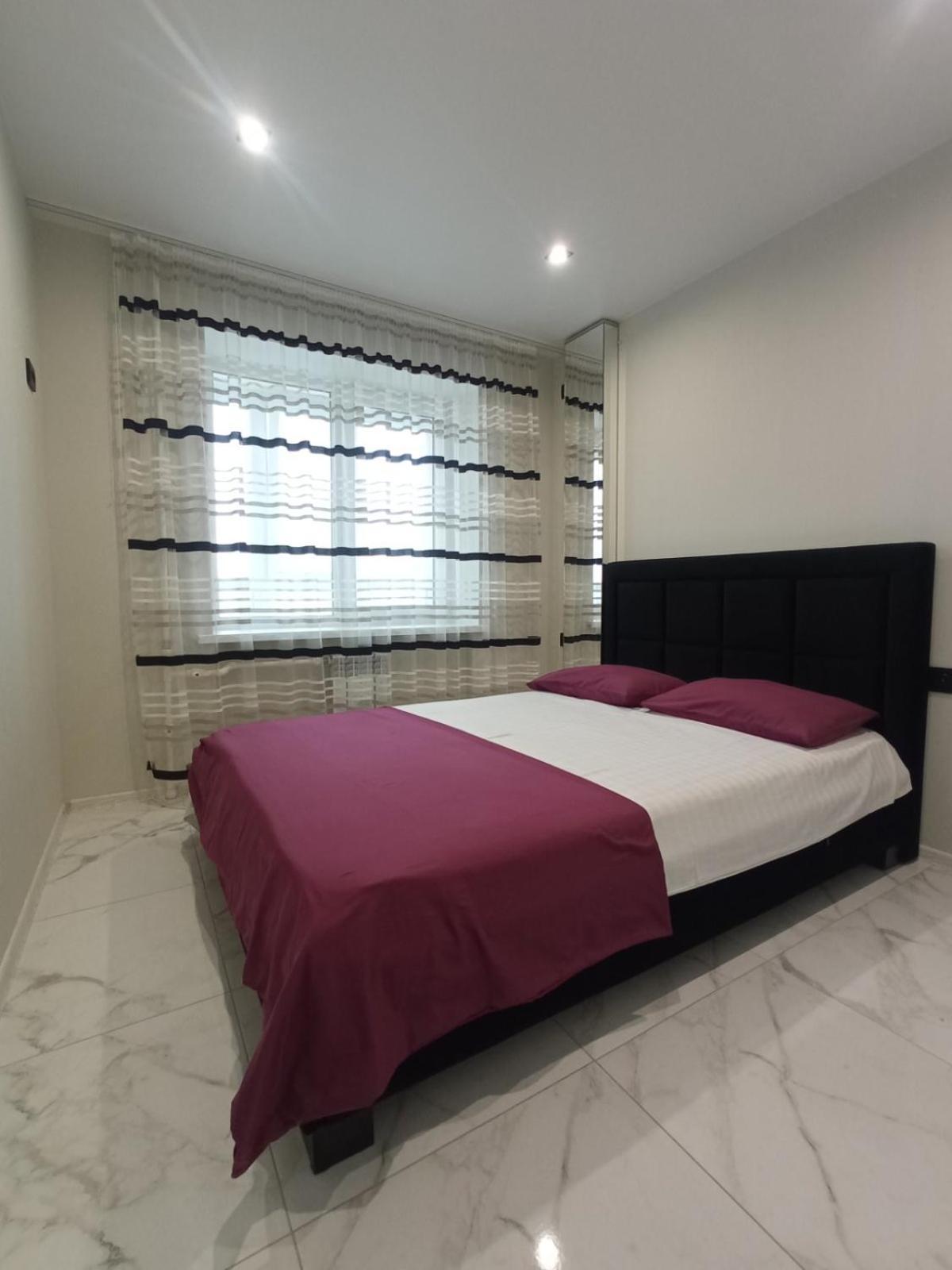 Vip Апартаменты. Центр, Проспект Мира 35 Kryvyi Rih Exterior photo